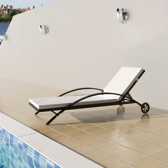 Bain de soleil réglable avec roulettes en résine tressée noire