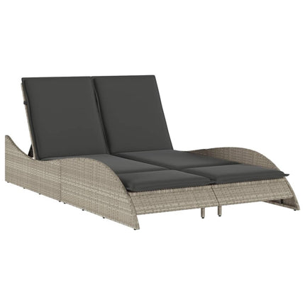 Bain de soleil double en résine tressée gris clair avec coussins crème