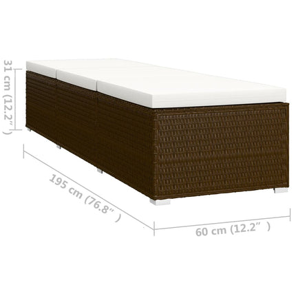 Ensemble de 2 bains de soleil avec table d'appoint en résine tressée marron et coussins blancs