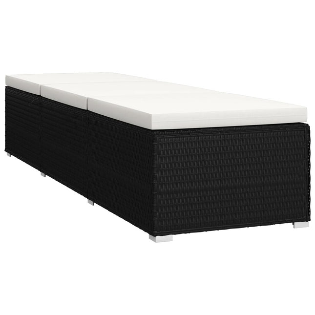 Ensemble de 2 bains de soleil avec table d'appoint en résine tressée noire et coussins blancs